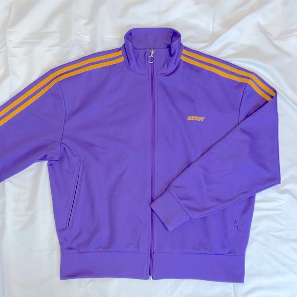 NERDY Tracksuit Set - Picture 3 of 9